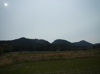P1010781丸尾山(中央）ほか.JPG