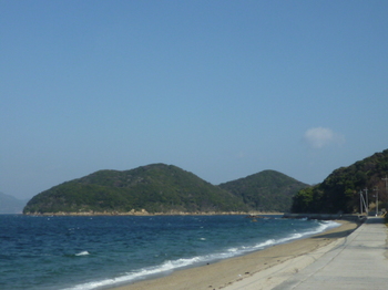 P1210770島尻の浜（東側）・小柱島.JPG